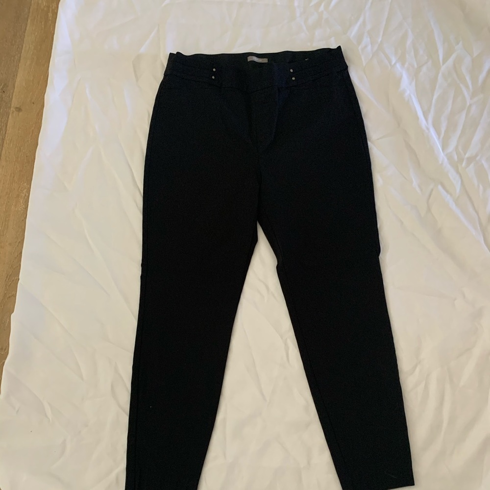 Black jeggings/slacks